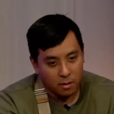 DDSpade seated playing high stakes cash game Big-O poker on the Venetian Poker Live stream.