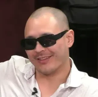 Donkeykwon seated playing mid-stakes cash game poker on the Hustler Casino Live stream.