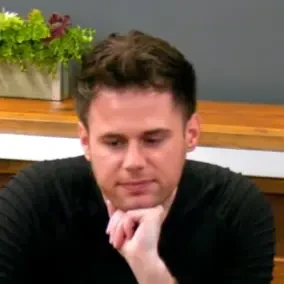 Erik seated playing mid-stakes cash game poker on the Poker At The Lodge livestream.