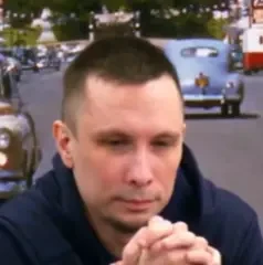 Jake seated playing high stakes cash game poker on the Poker At The Lodge livestream.