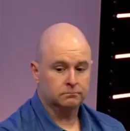 Jeff Weiss seated playing high stakes cash game poker on the Venetian Poker Live stream.