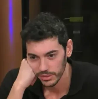 Nuno seated playing high stakes cash game poker on the Hustler Casino Live stream.