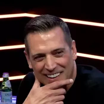 Stephen seated playing high stakes cash game poker on the Venetian Poker Live stream.