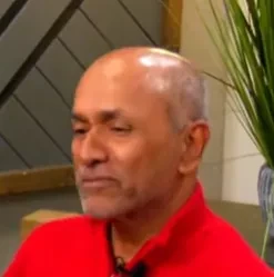 Umesh seated playing low stakes cash game poker on the Poker At The Lodge livestream.