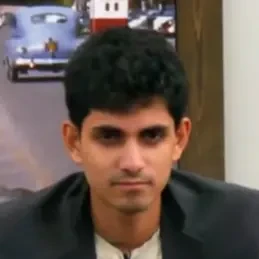 Vish seated playing mid-stakes cash game poker on the Poker At The Lodge livestream.